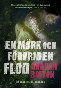 bolton_en_mork_och_forvriden_flod_omslag_inb